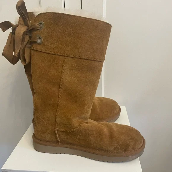 Koolaburra by UGG Andrah Tall Chestnut Suede Boots Lace Up Back 8 - Picture 5 of 6